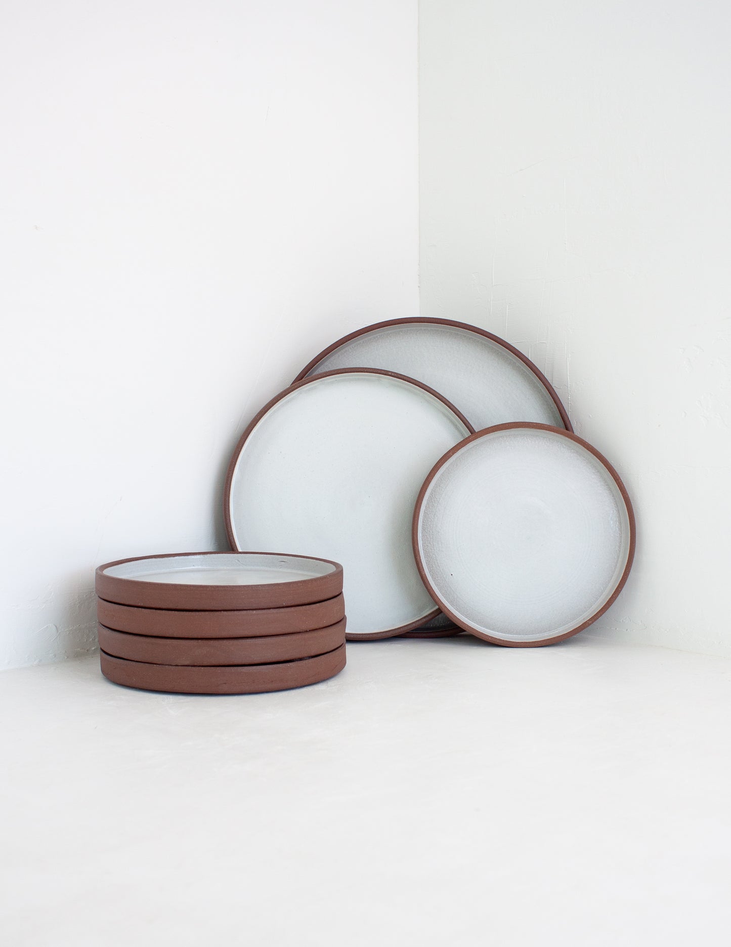 9” Straight-Sided Salad Plate - Dark Clay