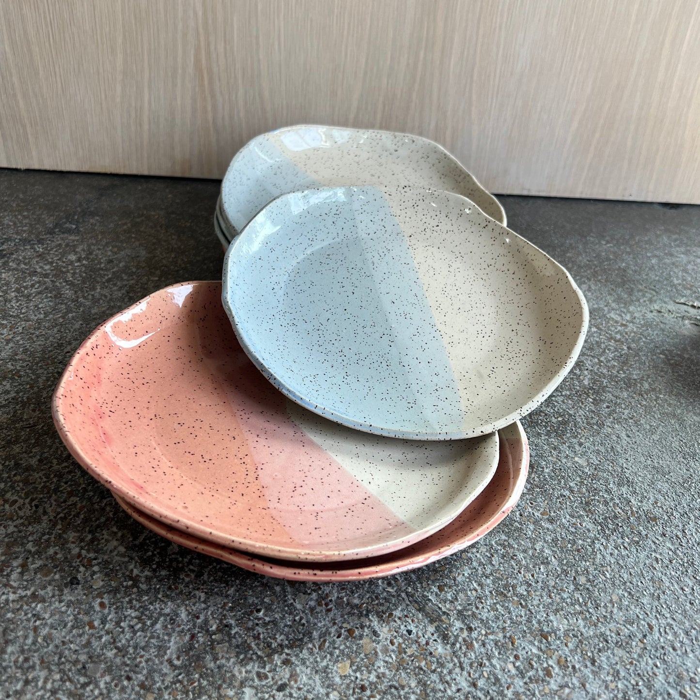 Speckle Slab Plate | Mackenzie