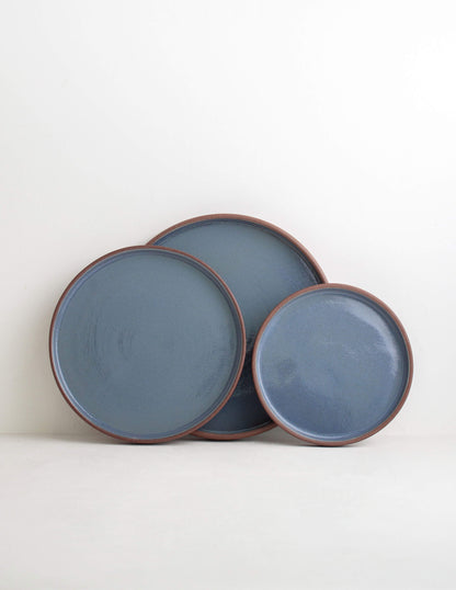 Straight-Sided Dinner Plate - Dark Clay