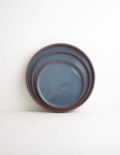 Straight-Sided Dinner Plate - Dark Clay