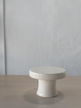 Load image into Gallery viewer, Hand thrown cake stand