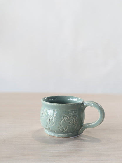 Tiny Tea Cups | Katie